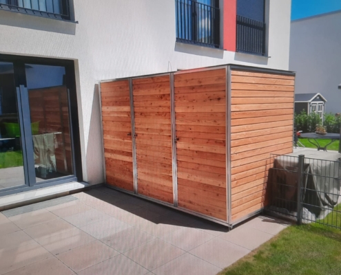 Scheidingsmuur tussen tuin en terras